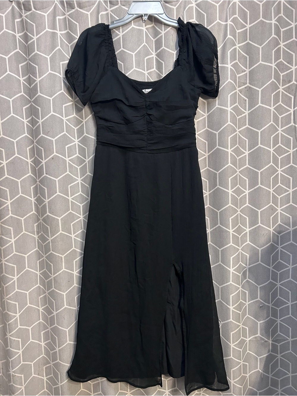 Hollister Black Puff-Sleeve Midi Dress